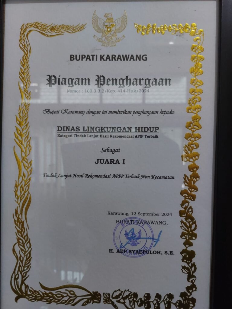 DLHK Raih Juara 1 APIP dari Bupati Karawang