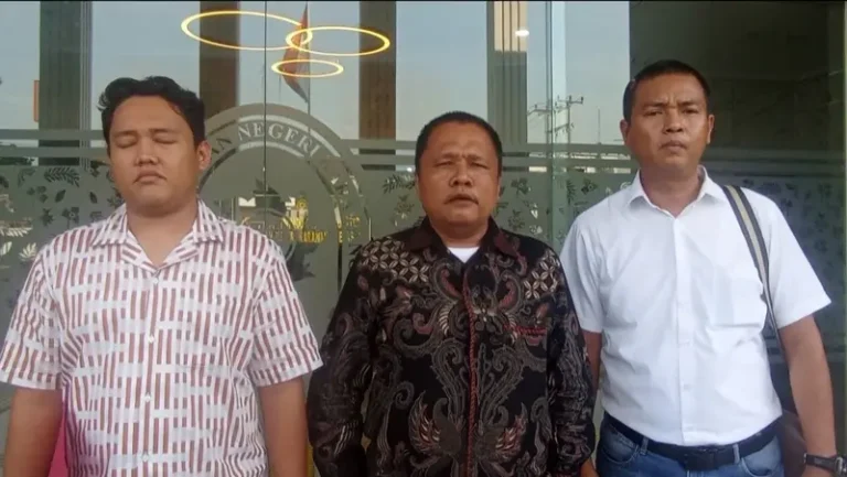 Pengacara Dan klien Alami Kekecewaan Karna Perjanjian Yang Tidak Di Tepati