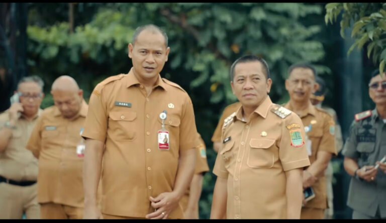 Para Pejabat Karawang Pemkab Karawang Meninjau Sejumlah Fasilitas Umum