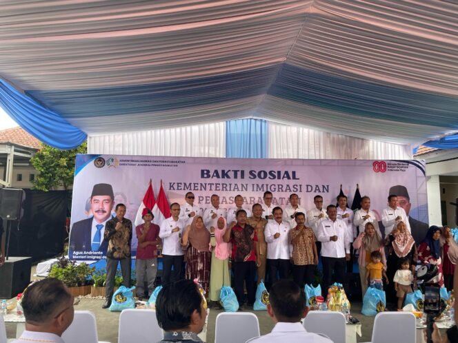 
					Peringati HUT RI ke-80, Kemenkumham Salurkan Bantuan untuk Warga Karawang
