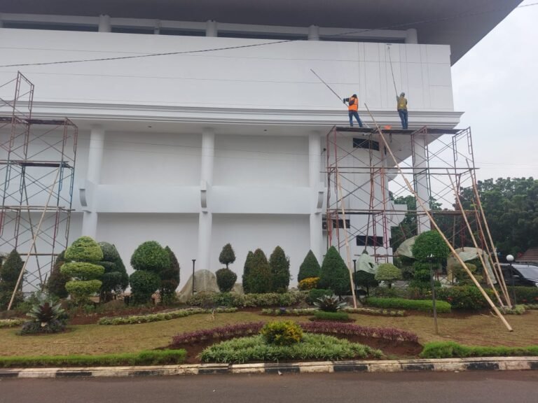 Pemeliharaan Gedung DPRD Karawang Diduga Tak Sesuai Kontrak, BPK Minta Tindaklanjut Bupati