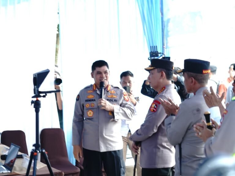 KEPOLISIAN NEGARA REPUBLIK INDONESIA DAERAH JAWA BARAT BIDANG HUBUNGAN MASYARAKAT