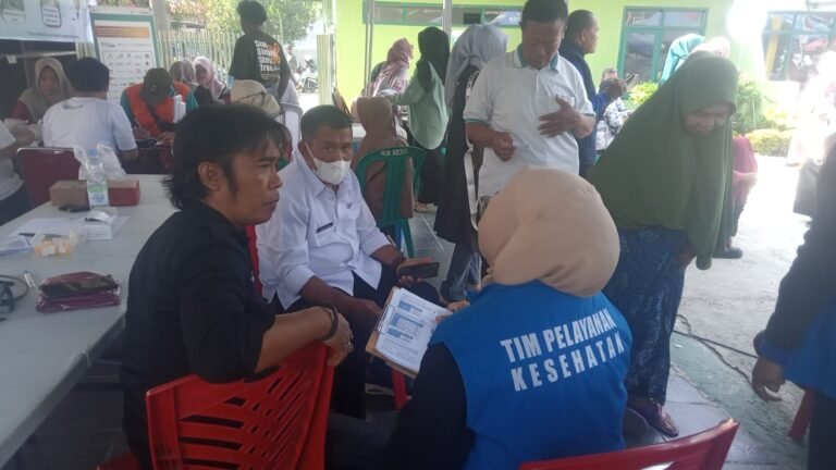 RSUD Jatisari Hadir di Gebyar PATEN Jatisari, Warga Antusias Ikuti Pemeriksaan Kesehatan Gratis